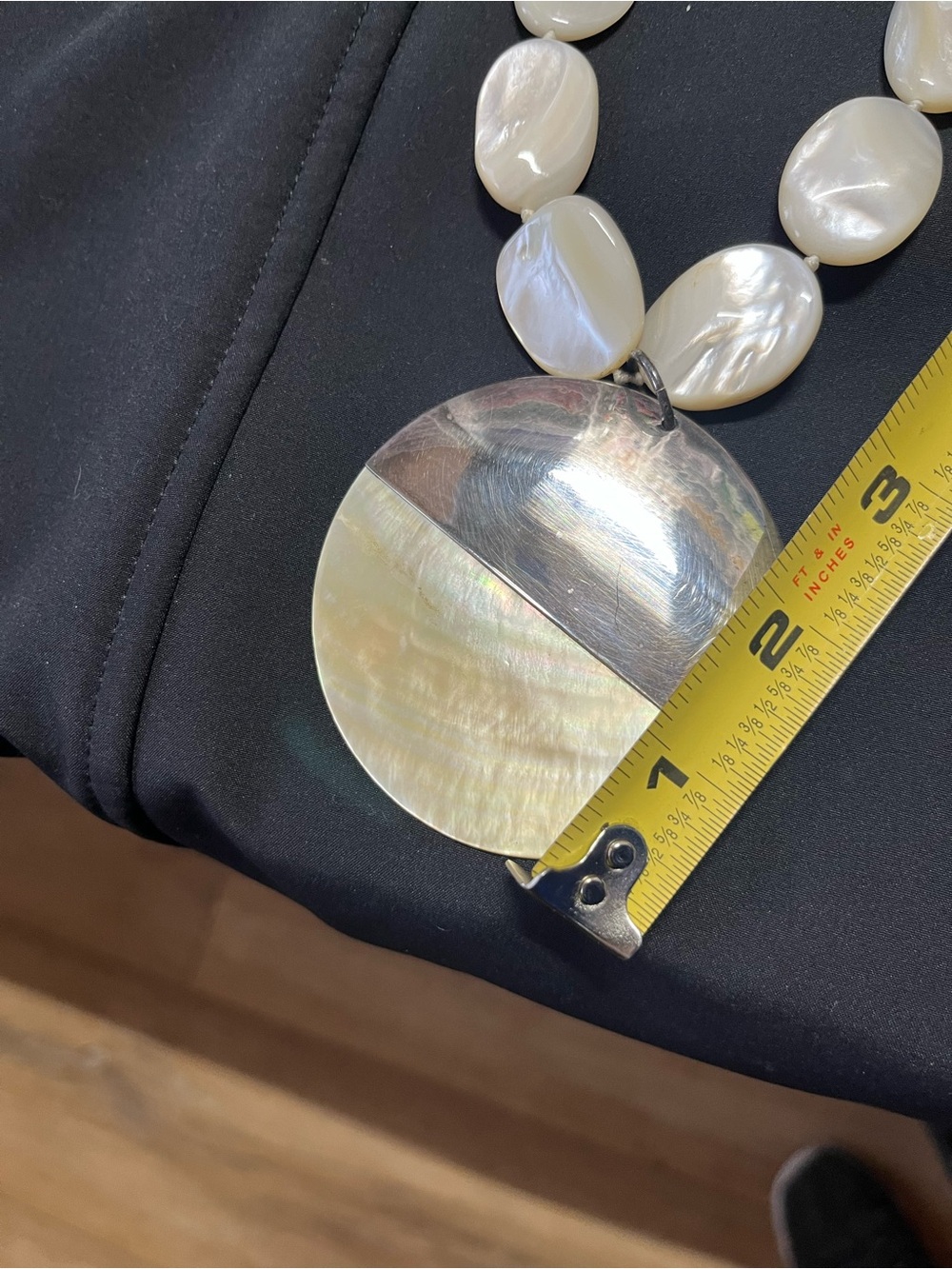 Simon Sebbag White Mother-of-Pearl Disc Pendant Necklace with Matching Earrings - Picture 4 of 6